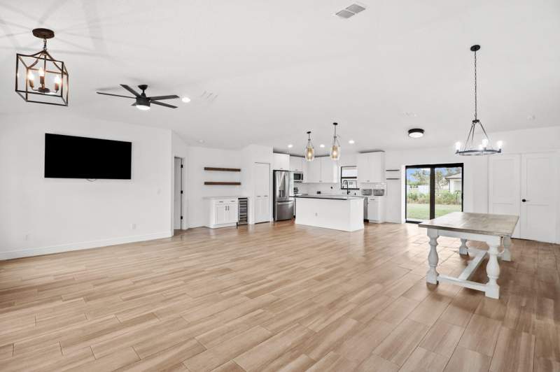 4 bedroom Single Family Residence at 1322 SW Calmar Avenue, Port St Lucie Section 33, Port St. Lucie — photo 4