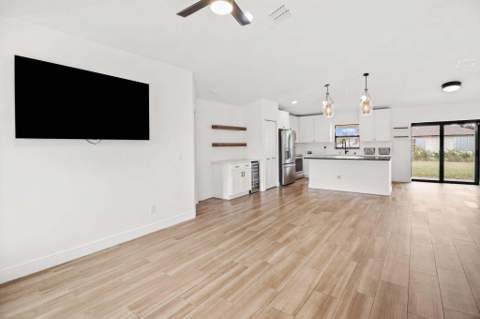 1322 SW Calmar Avenue, Port St. Lucie FL - photo 6 of 23