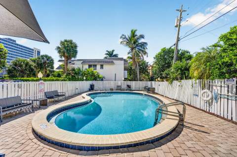 2555 NE 11th Street #404, Fort Lauderdale FL - photo 18 of 22