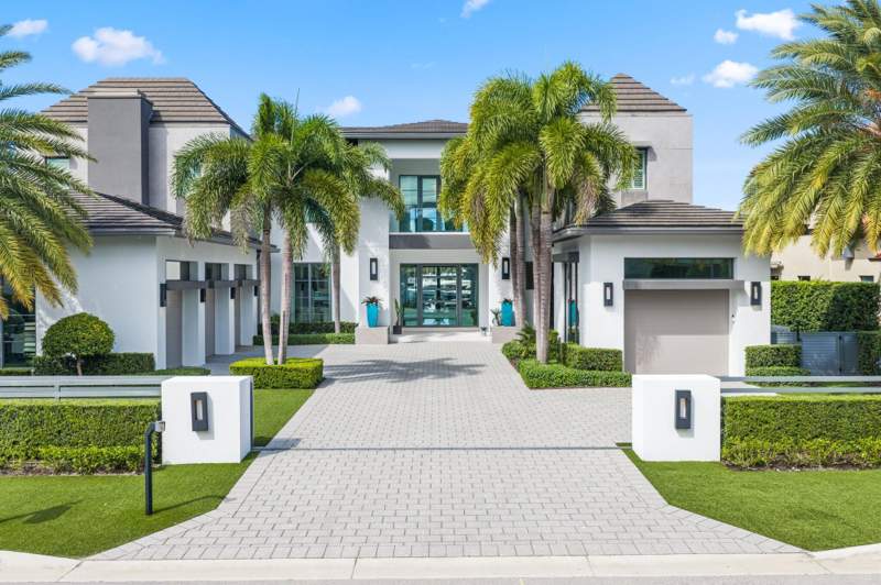 6 bedroom Single Family Residence at 169 W Key Palm Road, Royal Palm Yacht & Country Club, Boca Raton — photo 4