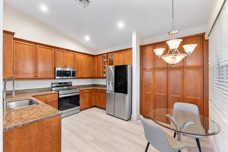 3 bedroom Single Family Residence at 5839 NW 120th Avenue, Heron Bay /Tuscany, Coral Springs — photo 3