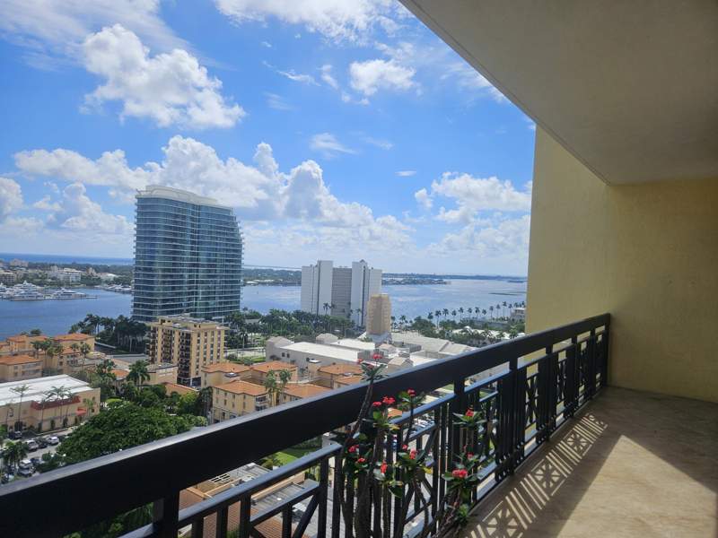 2 bedroom Condominium at 801 S Olive Avenue #1506, One City Plaza, West Palm Beach — photo 2
