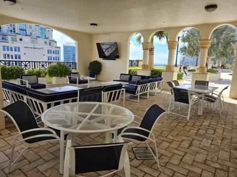 801 S Olive Avenue #1506, West Palm Beach FL - photo 15 of 33
