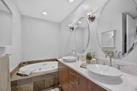 2631 NE 14th Avenue #216, Wilton Manors FL - photo 8 of 42