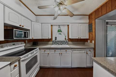 116 NE 22nd Street, Wilton Manors FL - photo 16 of 39