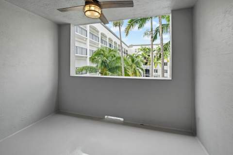 1690 Renaissance Commons Boulevard #1422, Boynton Beach FL - photo 21 of 47