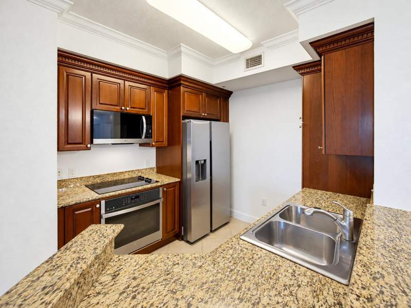 2 bedroom Condominium at 1690 Renaissance Commons Boulevard #1422, Vizcaya Lakes Condo, Boynton Beach — photo 4