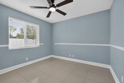 10145 Penzance Lane, Royal Palm Beach FL - photo 8 of 61