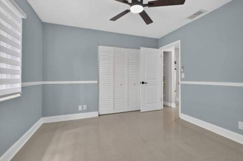 10145 Penzance Lane, Royal Palm Beach FL - photo 13 of 61