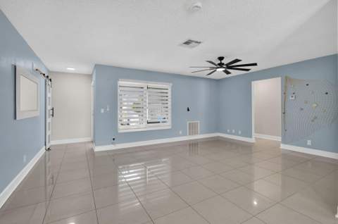 10145 Penzance Lane, Royal Palm Beach FL - photo 17 of 61