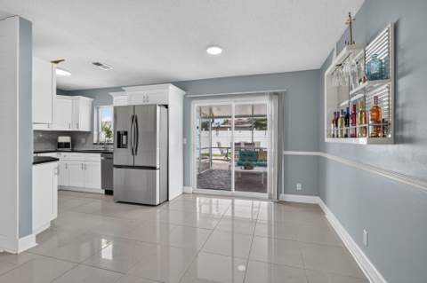 10145 Penzance Lane, Royal Palm Beach FL - photo 21 of 61