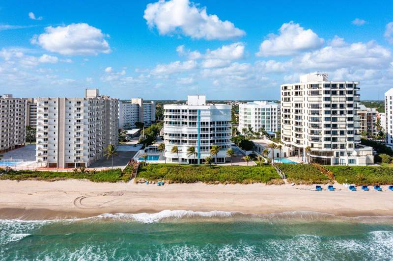 3 bedroom Condominium at 3211 S Ocean Boulevard #402, Villa Mare Condo, Highland Beach — photo 2