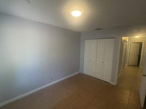 4750 Orleans Court #C, West Palm Beach FL - photo 7 of 9