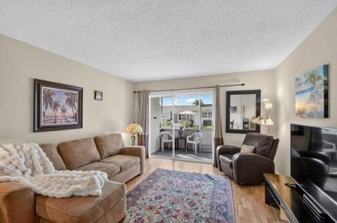 2593 Dudley Drive #I, West Palm Beach FL - photo 21 of 36