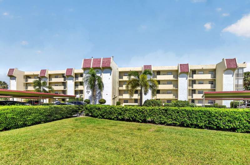 2 bedroom Condominium at 23099 Barwood Lane #308, Boca Barwood, Boca Raton — photo 2