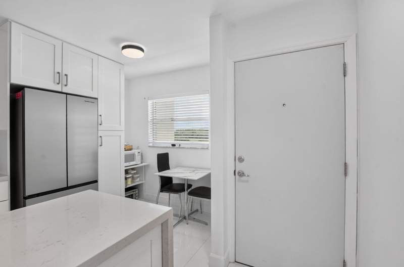 2 bedroom Condominium at 23099 Barwood Lane #308, Boca Barwood, Boca Raton — photo 4