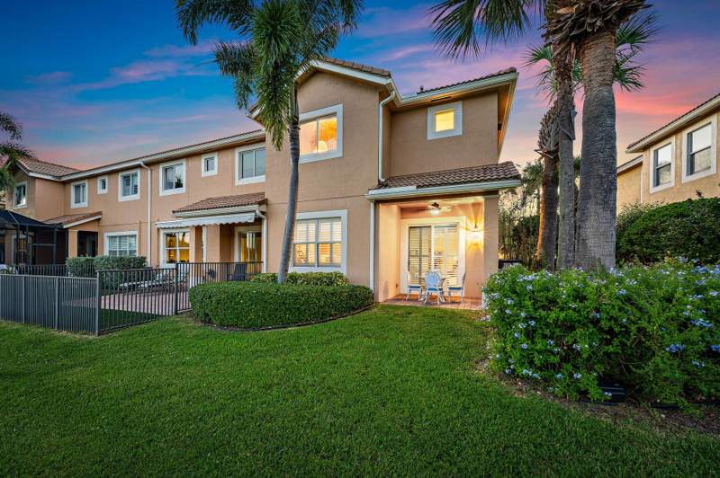 3 bedroom Townhouse at 4798 Cadiz Circle, Paloma, Palm Beach Gardens — photo 2