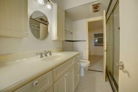 1118 Lake Terrace #215, Boynton Beach FL - photo 12 of 30