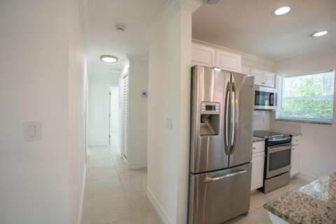 1420 9th Street, Lake Park FL - photo 9 of 15