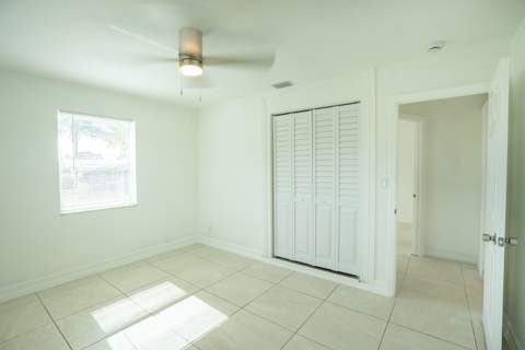 1420 9th Street, Lake Park FL - photo 12 of 15
