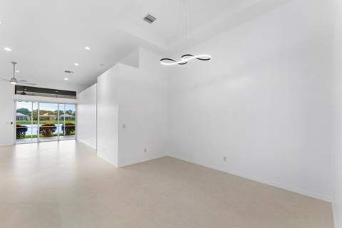 10086 Mizner Falls Way, Boynton Beach FL - photo 10 of 83