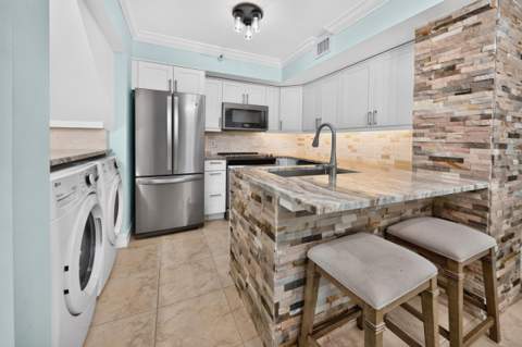 131 Yacht Club Way #109, Hypoluxo FL - photo 15 of 54