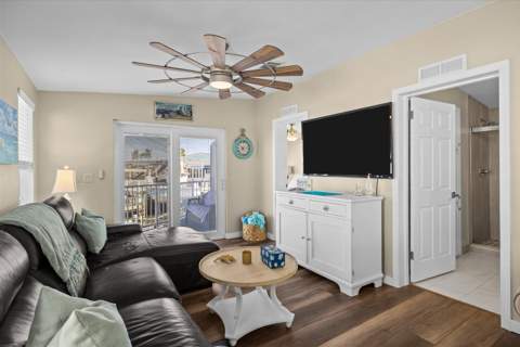 1092 Nettles Boulevard, Jensen Beach FL - photo 13 of 69