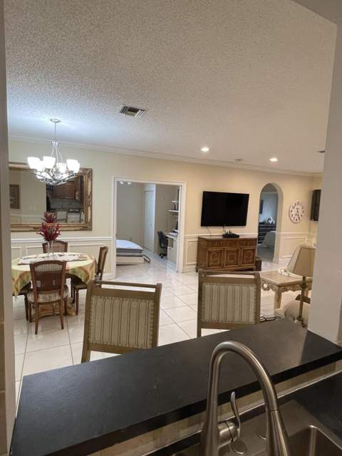 7911 Laina Lane #1, Boynton Beach FL - photo 8 of 60