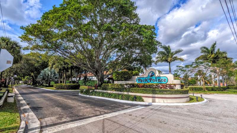 2 bedroom Townhouse at 3002 Lucerne Park Drive #5121, Lucerne Park Condos 1, 1A, 2 Thru 15 And 23, Greenacres — photo 4