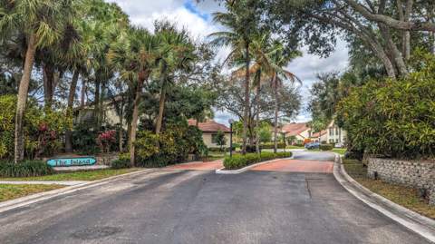 3002 Lucerne Park Drive #5121, Greenacres FL - photo 9 of 57