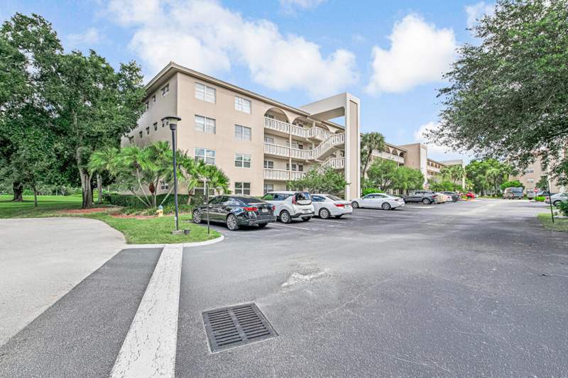 2 bedroom Condominium at 4402 Martinique #D4, Martinique Village II C Condo, Coconut Creek — photo 3