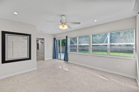 128 E Central Boulevard, Lantana FL - photo 6 of 39