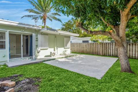 128 E Central Boulevard, Lantana FL - photo 24 of 39