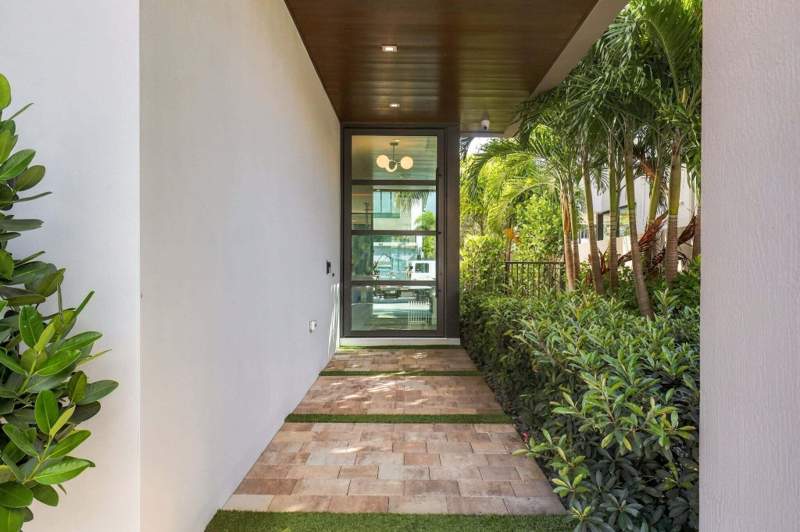 4 bedroom Townhouse at 140 NE Wavecrest Way, Boca Raton Riviera Unit B, Boca Raton — photo 2