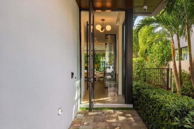 4 bedroom Townhouse at 140 NE Wavecrest Way, Boca Raton Riviera Unit B, Boca Raton — photo 3