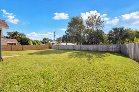 2268 SE Longhorn Avenue, Port St. Lucie FL - photo 21 of 28