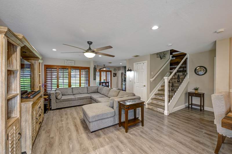 4 bedroom Townhouse at 4867 Pinemore Lane, Willoughby Farms, Lake Worth — photo 4