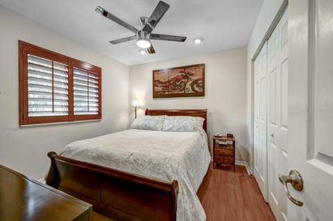 4867 Pinemore Lane, Lake Worth FL - photo 13 of 42