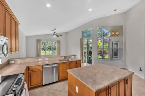 7203 Arcadia Bay Court, Delray Beach FL - photo 10 of 59