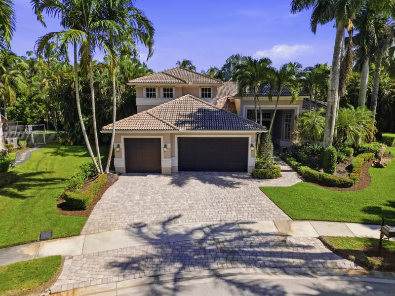 6 bedroom Single Family Residence at 1580 Victoria Isle Way, Sector 7-Parcel W, Weston — photo 3