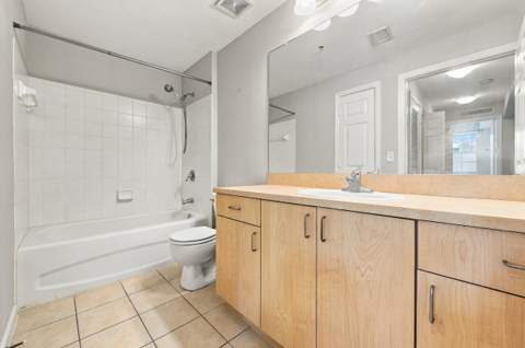 533 NE 3rd Avenue #202, Fort Lauderdale FL - photo 17 of 32