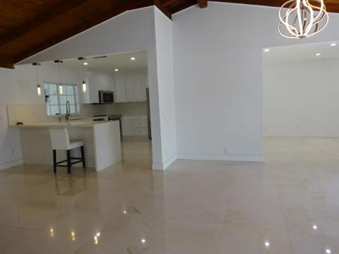 9211 S Cypress Circle, Miramar FL - photo 10 of 76