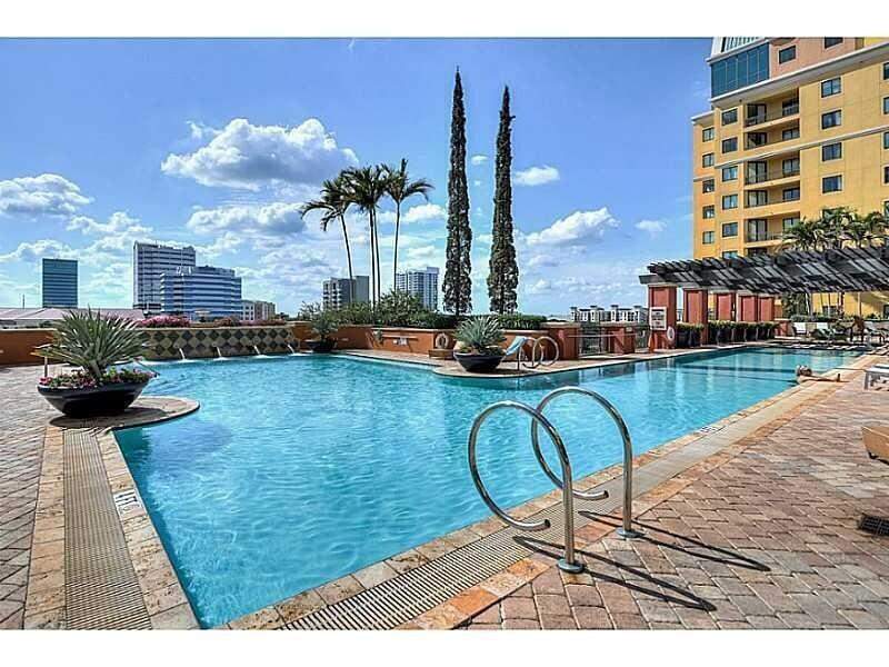 2 bedroom Condominium at 110 N Federal Highway, Waverly At Las Olas Condo, Fort Lauderdale — photo 2