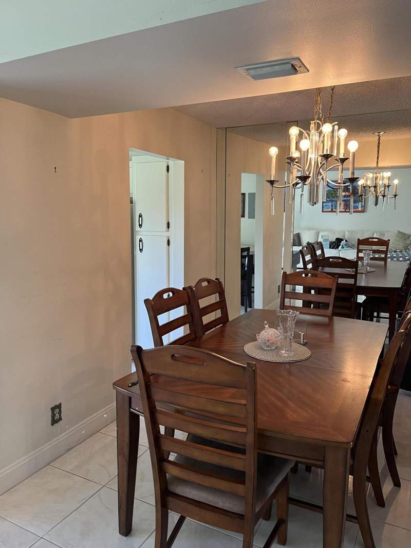2 bedroom Condominium at 3871 Via Poinciana #402, Poinciana Place Condo 1,2,8 And 9, Lake Worth — photo 4