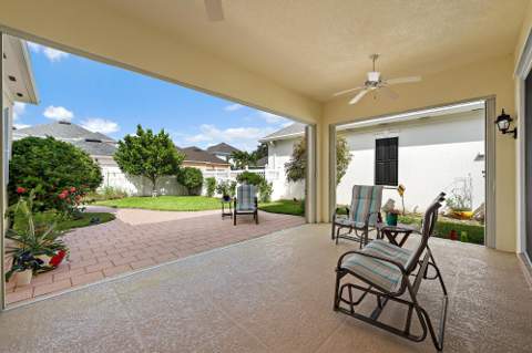 244 Honeysuckle Drive, Jupiter FL - photo 21 of 34