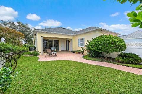 244 Honeysuckle Drive, Jupiter FL - photo 24 of 34