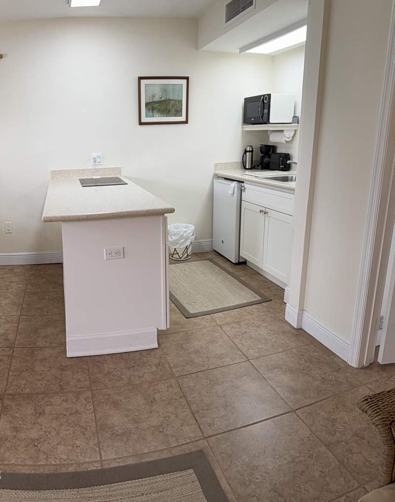 1 bedroom Condominium at 1200 Colonnades Drive #104, Colonnades Condominium No 4, Fort Pierce — photo 5