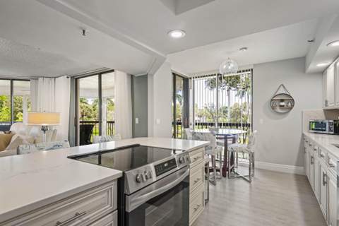 5257 Fountains Drive #205, Lake Worth FL - photo 10 of 66