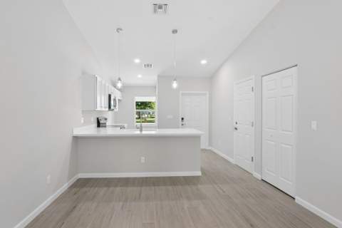 5644 SE 45th Avenue, Stuart FL - photo 6 of 19