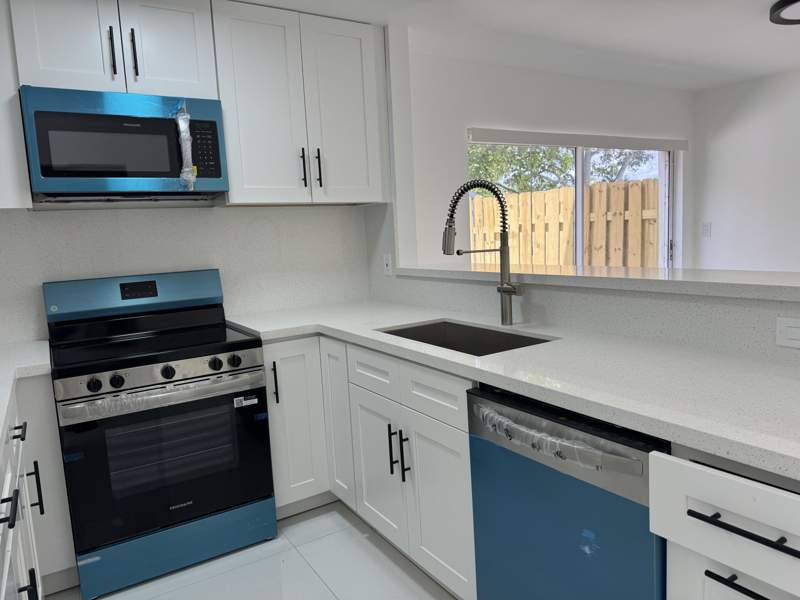 3 bedroom Single Family Residence at 4421 SW 72nd Terrace, Orange Tree Villas, Davie — photo 4